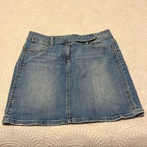 🎈Ann Taylor mini skirt jeans